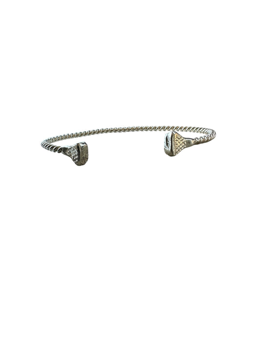 Lasso Nail Cuff